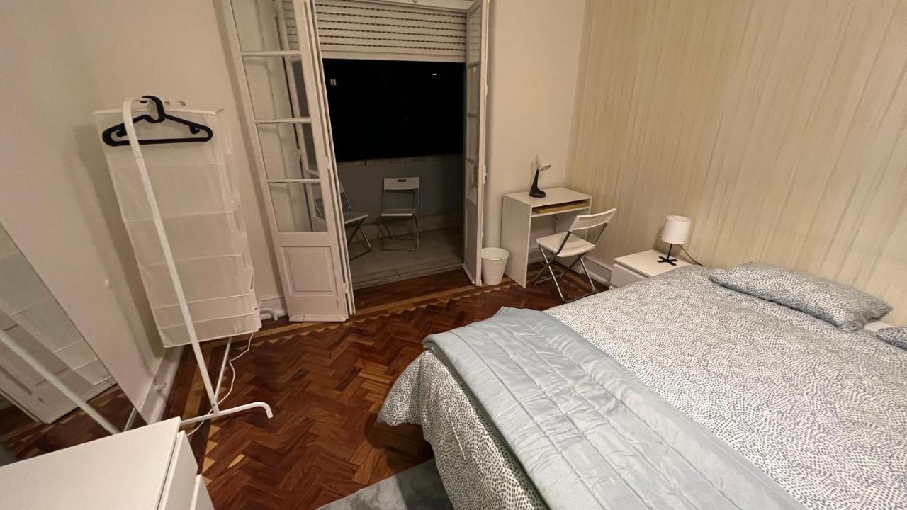 Habitacion Privada Para 3 Grande Con Balcon Lisboa Exterior foto
