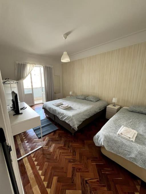 Habitacion Privada Para 3 Grande Con Balcon Lisboa Exterior foto