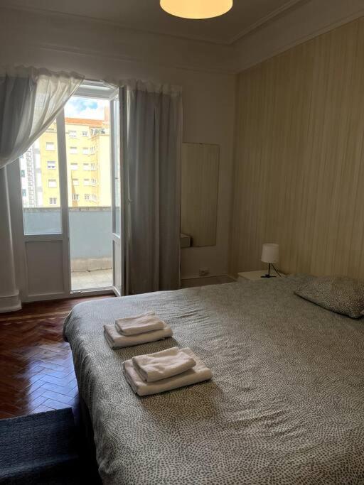 Habitacion Privada Para 3 Grande Con Balcon Lisboa Exterior foto