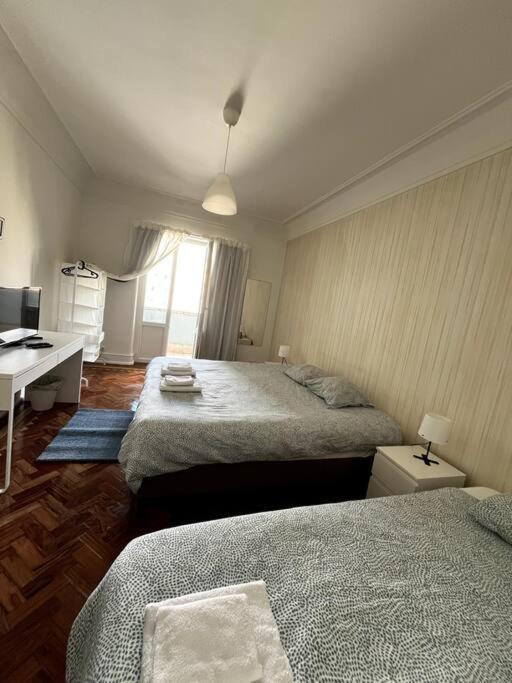 Habitacion Privada Para 3 Grande Con Balcon Lisboa Exterior foto
