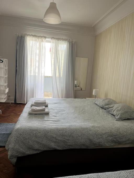 Habitacion Privada Para 3 Grande Con Balcon Lisboa Exterior foto