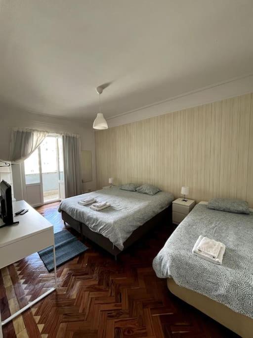 Habitacion Privada Para 3 Grande Con Balcon Lisboa Exterior foto